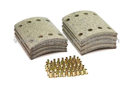 Накладки тормозные 19762 (305x200)