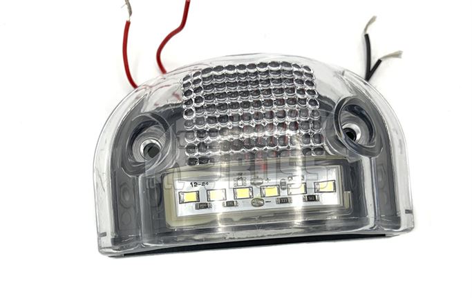 Ліхтар підсвітки номерного знаку діодний 24В у білому корпусі (BAD700W)