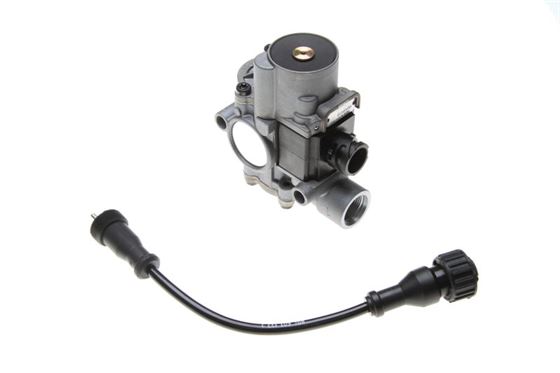 Клапан тормозной пневмосистемы