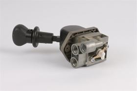 Клапан тормозной