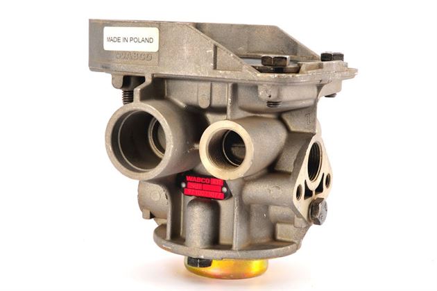 Клапан прицепа тормозной