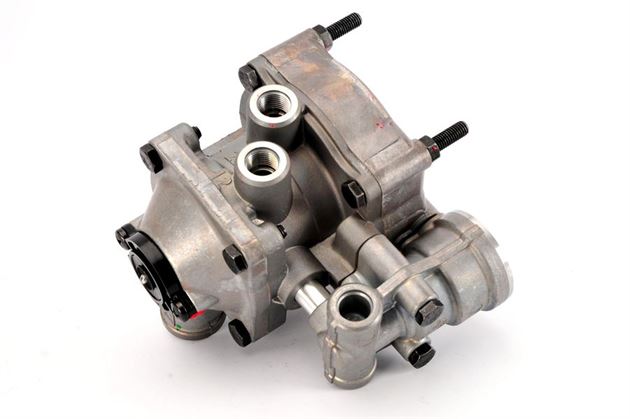 Клапан ускорительный